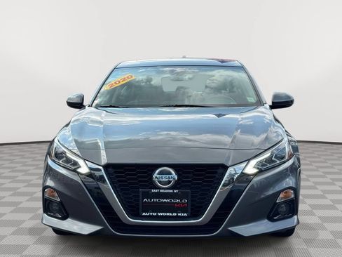 Used 2020 Nissan Altima 2.5 SV FWD image 2