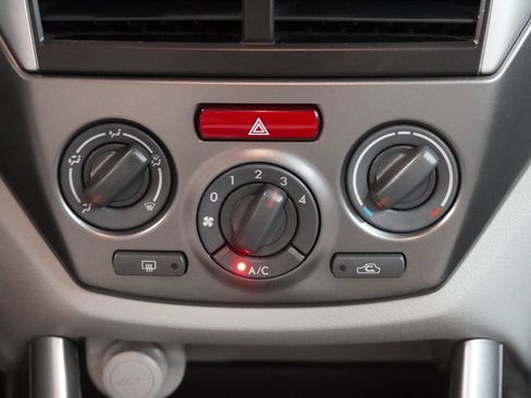Used 2012 Subaru Forester 2.5X AWD/4WD image 21