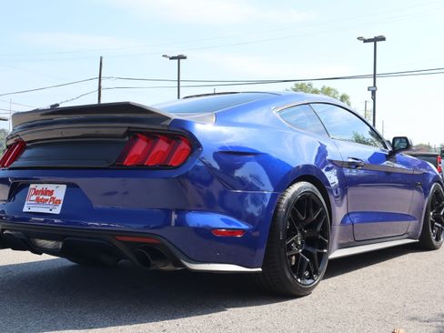 Used 2016 Ford Mustang GT RWD image 8