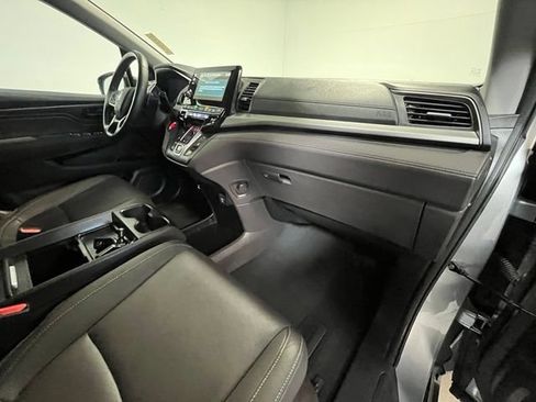 Used 2023 Honda Odyssey EX-L image 10