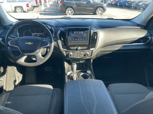 Used 2018 Chevrolet Traverse LT w/ LPO, Floor Liner Package image 17