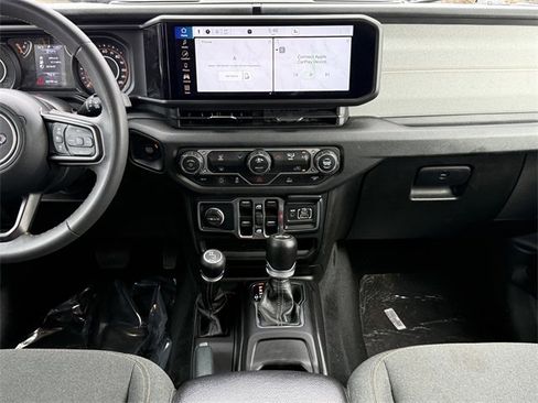 Used 2024 Jeep Wrangler Sport S image 12