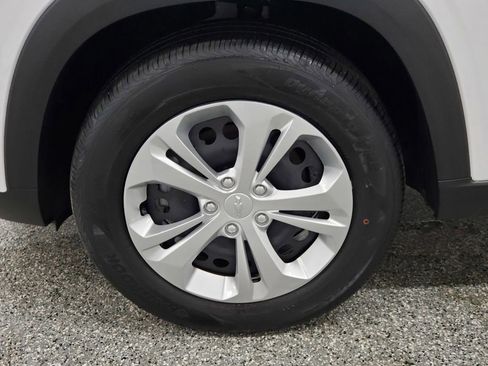 Used 2024 Chevrolet Trax LS FWD image 9