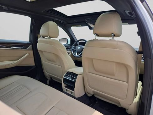 Used 2019 BMW 530i w/ Convenience Package RWD image 30