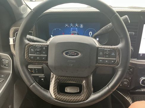 Used 2024 Ford F250 Lariat w/ Lariat Ultimate Package AWD/4WD image 28