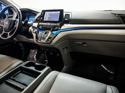 Used 2022 Honda Odyssey Touring image 11