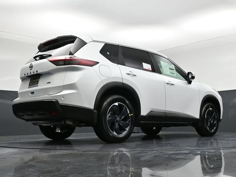 New 2026 Nissan Rogue SV image 31