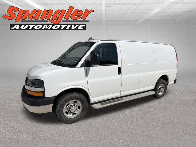 Used 2022 Chevrolet Express 2500 RWD image 1