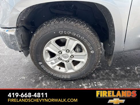 Used 2019 Toyota Tundra SR5 w/ Convenience Package image 11