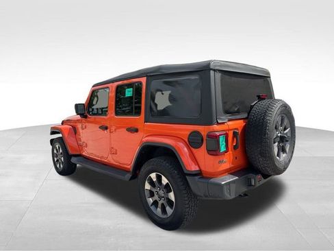 Used 2018 Jeep Wrangler Unlimited Sahara w/ Safety Group image 3