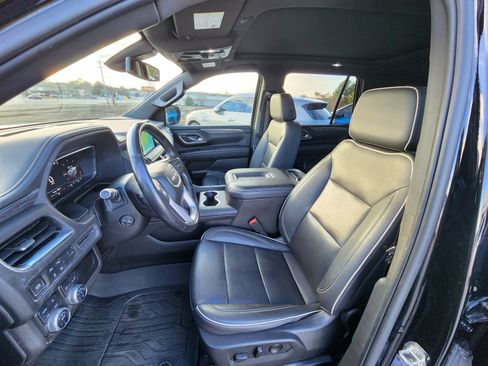 Used 2022 GMC Yukon SLT w/ SLT Premium Package image 19