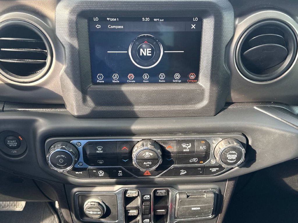Used 2018 Jeep Wrangler Unlimited Sport S AWD/4WD image 30