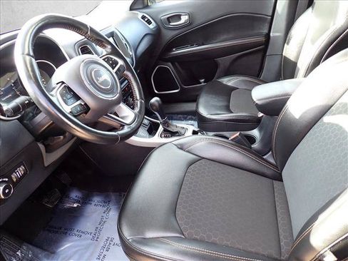 Used 2021 Jeep Compass Latitude w/ Convenience Group AWD/4WD image 11
