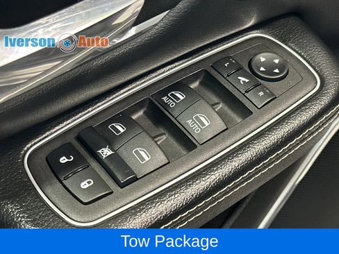 Used 2024 RAM 1500 Laramie AWD/4WD image 16