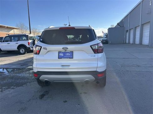 Used 2017 Ford Escape Titanium image 4