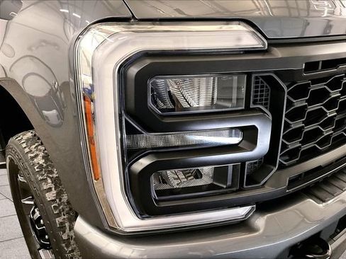 Used 2024 Ford F250 Lariat w/ Sport Appearance Package AWD/4WD image 27