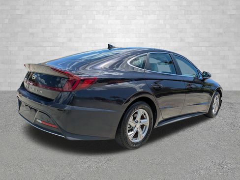 Certified 2023 Hyundai Sonata SE FWD image 2