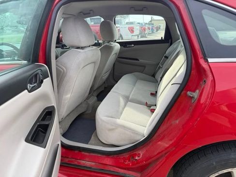 Used 2010 Chevrolet Impala LT FWD image 12