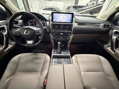 Used 2023 Lexus GX 460 Premium AWD/4WD image 14