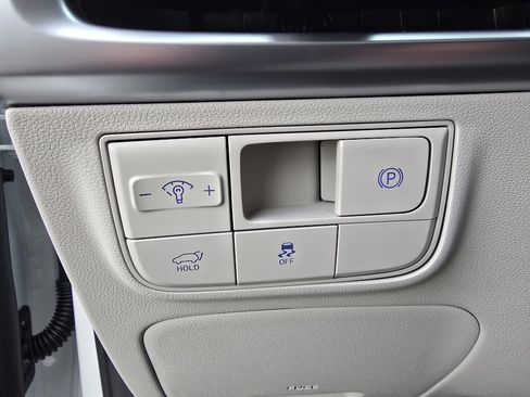 New 2026 Hyundai Tucson Limited image 28