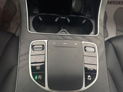 Used 2022 Mercedes-Benz GLC 300 4MATIC image 17