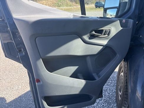 Used 2019 Ford Transit 250 Base image 11