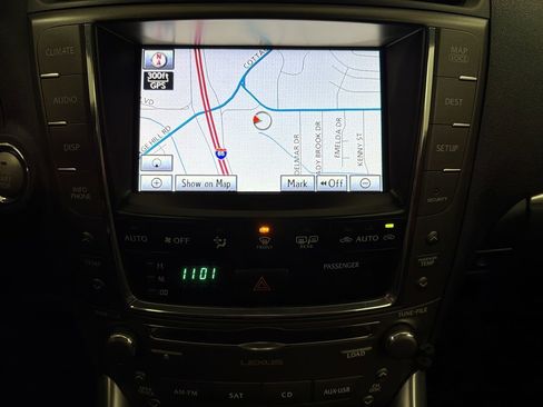 Used 2011 Lexus IS 350C image 22