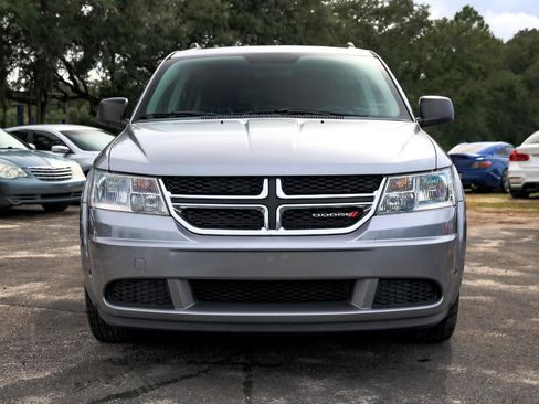Used 2016 Dodge Journey SE w/ Flexible Seating Group image 17
