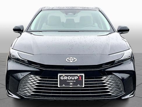 New 2026 Toyota Camry XLE AWD/4WD image 3