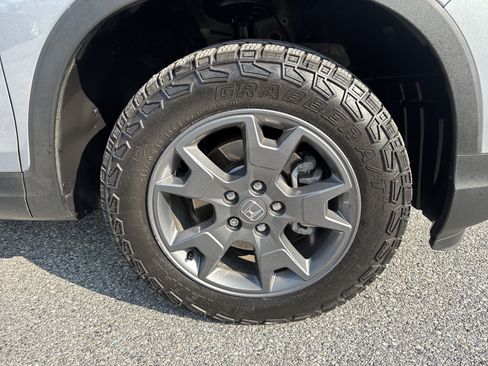 Used 2025 Honda Passport TrailSport image 23
