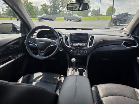 Used 2019 Chevrolet Equinox Premier FWD image 3