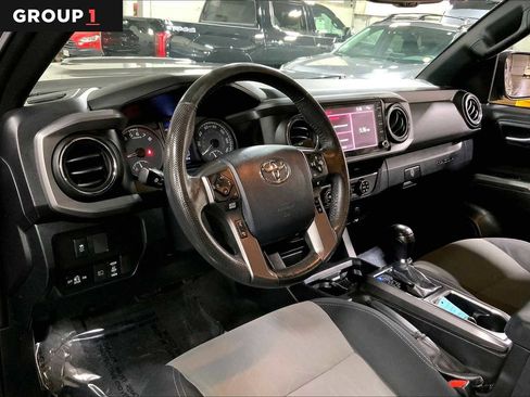 Certified 2020 Toyota Tacoma TRD Sport w/ Technology Package image 18