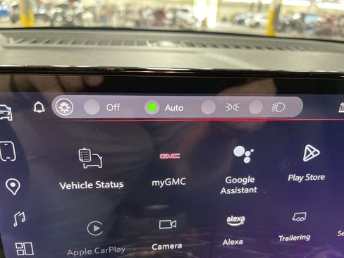 New 2025 GMC Canyon Elevation w/ Convenience Package image 21