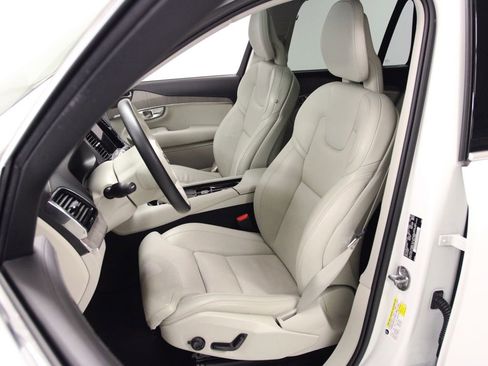 Used 2022 Volvo XC90 T6 Inscription image 19
