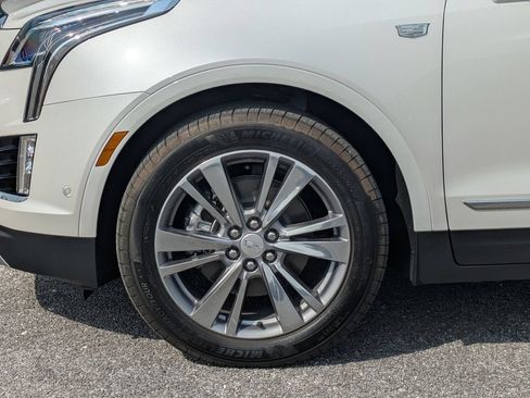 Used 2026 Cadillac XT5 Premium Luxury w/ Driver Assist Package FWD image 9