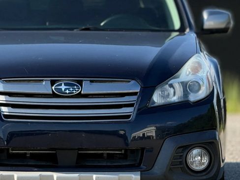 Used 2014 Subaru Outback 2.5i Limited AWD/4WD image 12