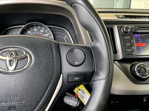 Used 2013 Toyota RAV4 LE FWD image 23