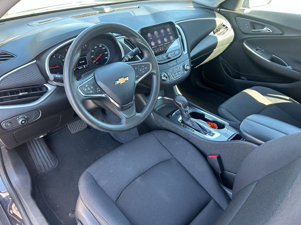 Used 2023 Chevrolet Malibu LT FWD image 25