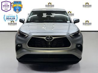 Used 2025 Toyota Highlander LE video 2
