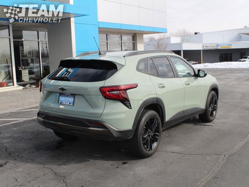 Certified 2024 Chevrolet Trax ACTIV w/ Sunroof Package image 4