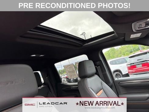 Used 2024 GMC Sierra 1500 AT4 w/ Technology Package AWD/4WD image 13
