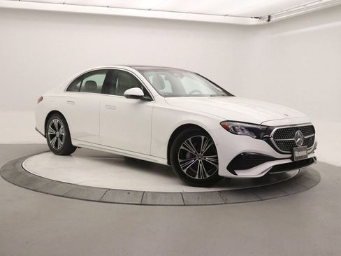 Used 2026 Mercedes-Benz E 350 Sedan image 32