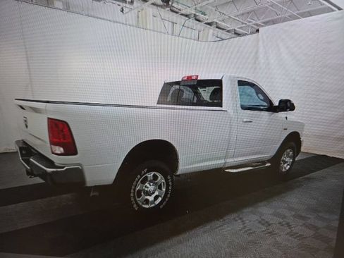 Used 2016 RAM 2500 SLT w/ Popular Equipment Group AWD/4WD image 4