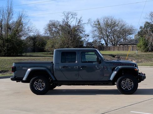 New 2026 Jeep Gladiator Mojave image 10