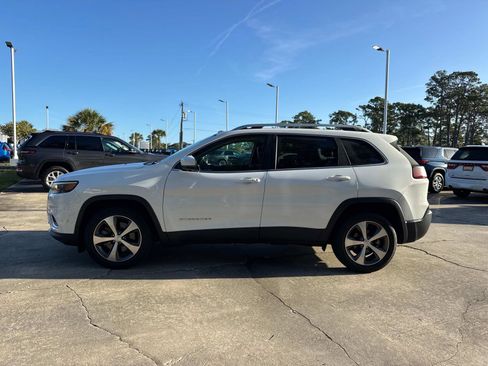 Certified 2021 Jeep Cherokee Limited FWD image 6