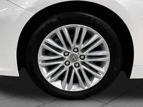 Used 2014 Lexus ES 350 w/ Luxury Package FWD image 11