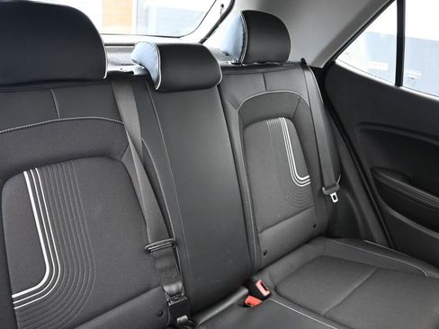 Certified 2024 Hyundai Venue Limited image 14