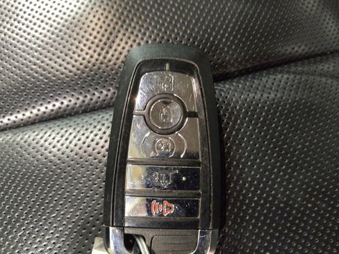 Used 2020 Lincoln Aviator Reserve w/ Elements Package Plus AWD/4WD image 32