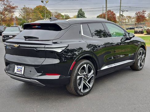 New 2026 Chevrolet Equinox EV LT w/ Convenience Package II image 12