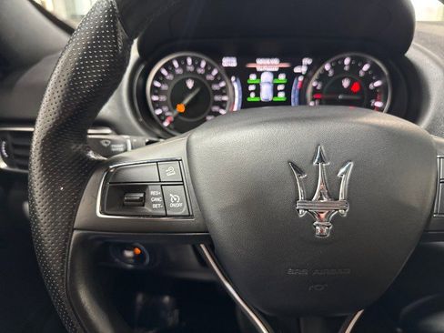 Used 2021 Maserati Levante $82K MSRP image 38